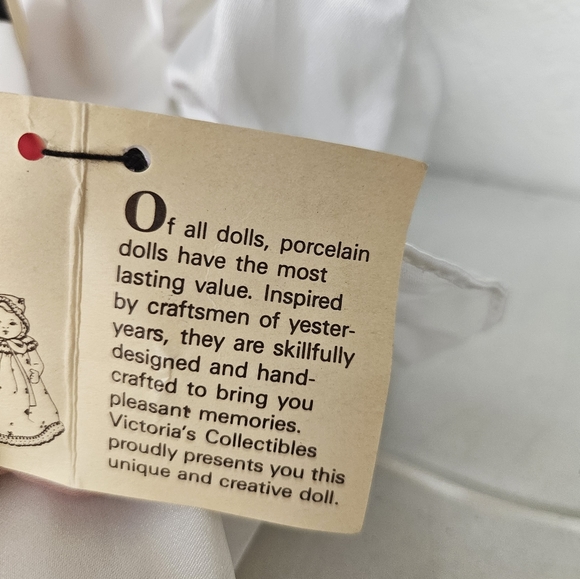 Victoria Collectable Porcelain Clown - Picture 4 of 6